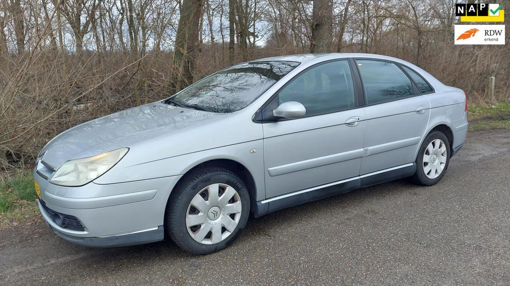 Citroen C5 2.0-16V Caractère AUTOMAAT, Auto's, Citroën, Gebruikt, 4 cilinders, 700 kg, Origineel Nederlands