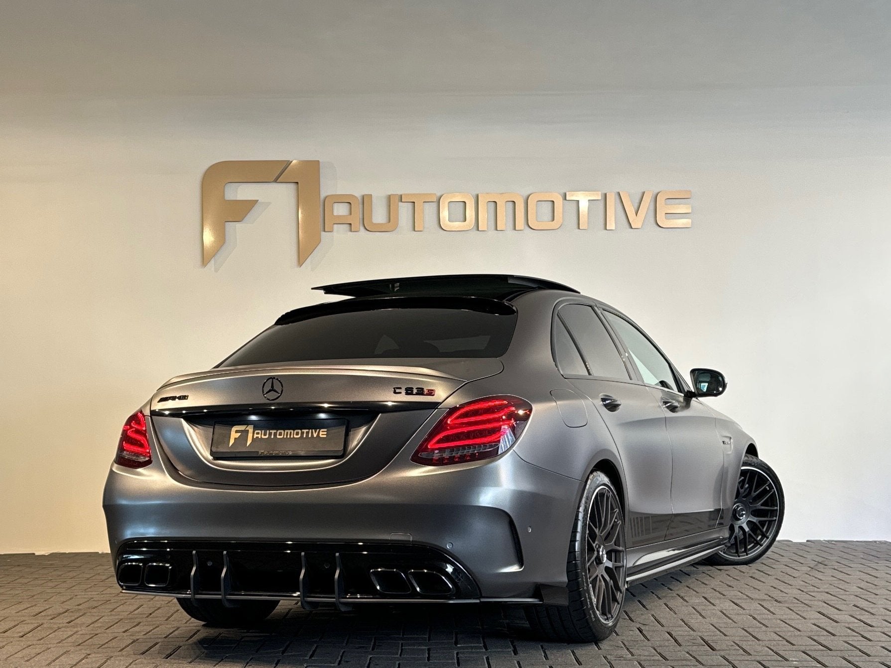 Mercedes-Benz C-klasse AMG 63 S Pano|Kuip|Ceramic|HuD|360Cam, Automaat, Achterwielaandrijving, Gebruikt, 510 pk