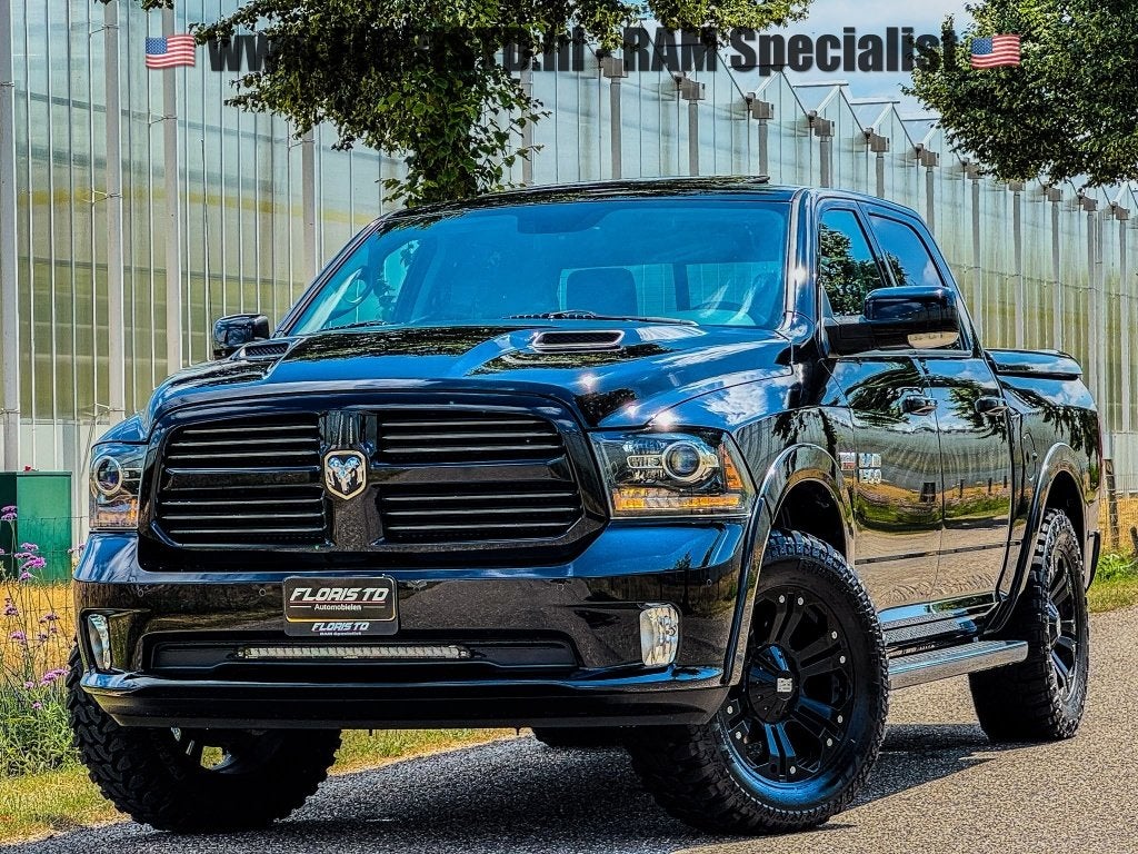 DODGE RAM 1500 5.7L HEMI 4X4*SPORT*LAGE BIJTELING*LIEFHEBBER, Auto's, Bestelauto's, Automaat, Euro 5, Met garantie (alle), Zwart