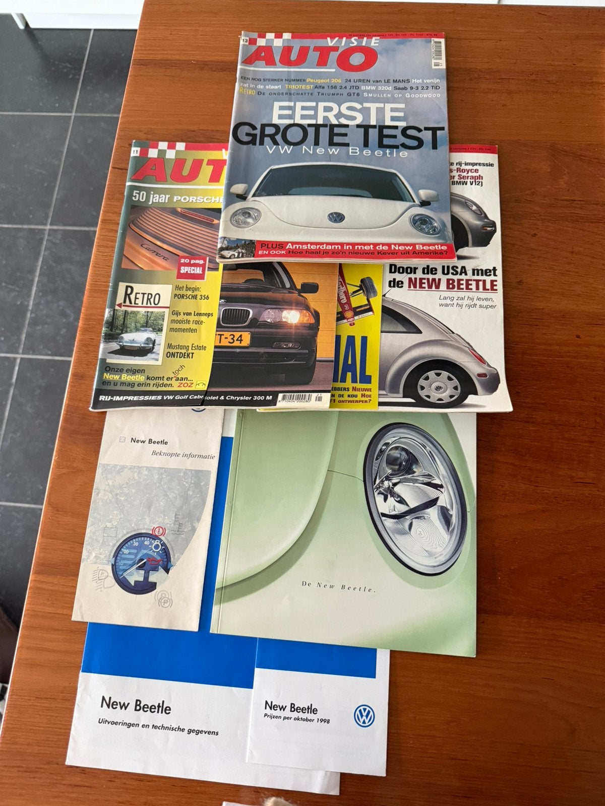 Brochures VW New Beetle 1998 incl 3 Autovisies, Ophalen of Verzenden, Zo goed als nieuw, Volkswagen