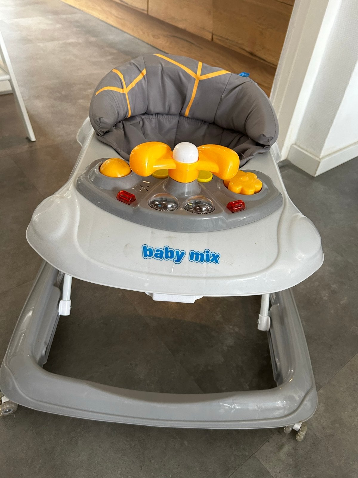 Baby Mix loopstoel - Grijs/Geel, Kinderen en Baby's, Ophalen, Zo goed als nieuw