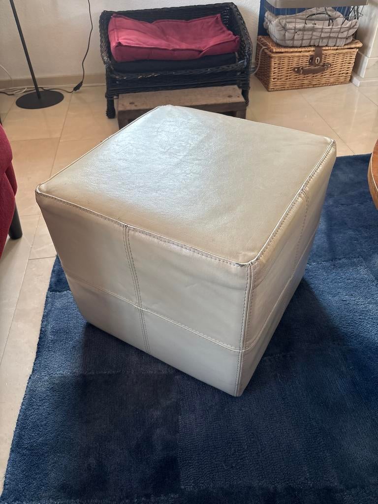 Leren poef - 45x45x40 cm, Ophalen, Minder dan 50 cm, Gebruikt, Vierkant