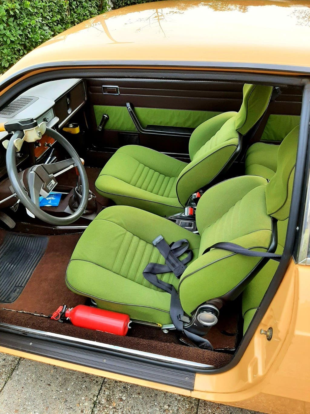 zeer unieke en mooie lancia beta 1300 coupe, foto 4