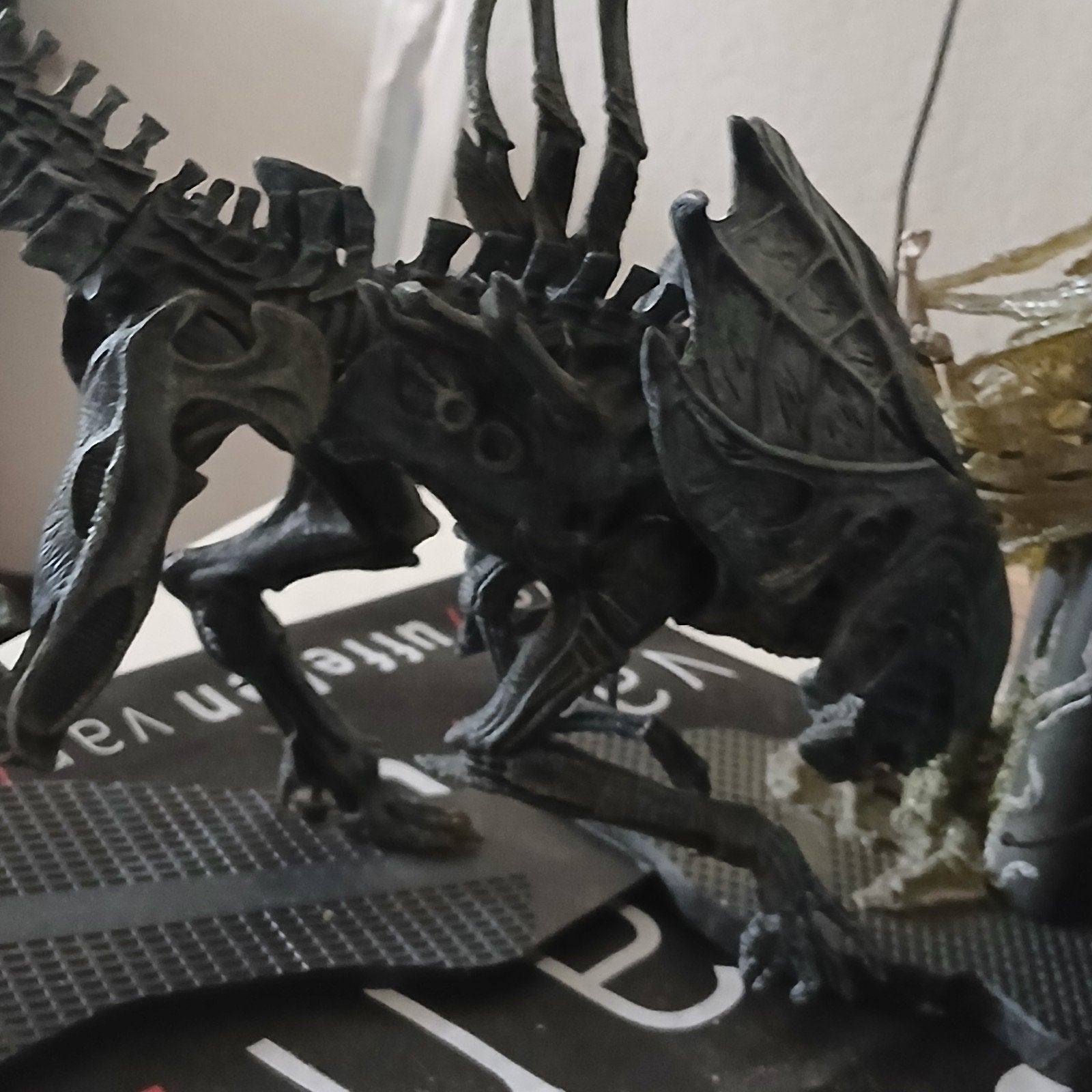 Alien Queen en slachtoffer diorama - Neca, Ophalen of Verzenden, Zo goed als nieuw