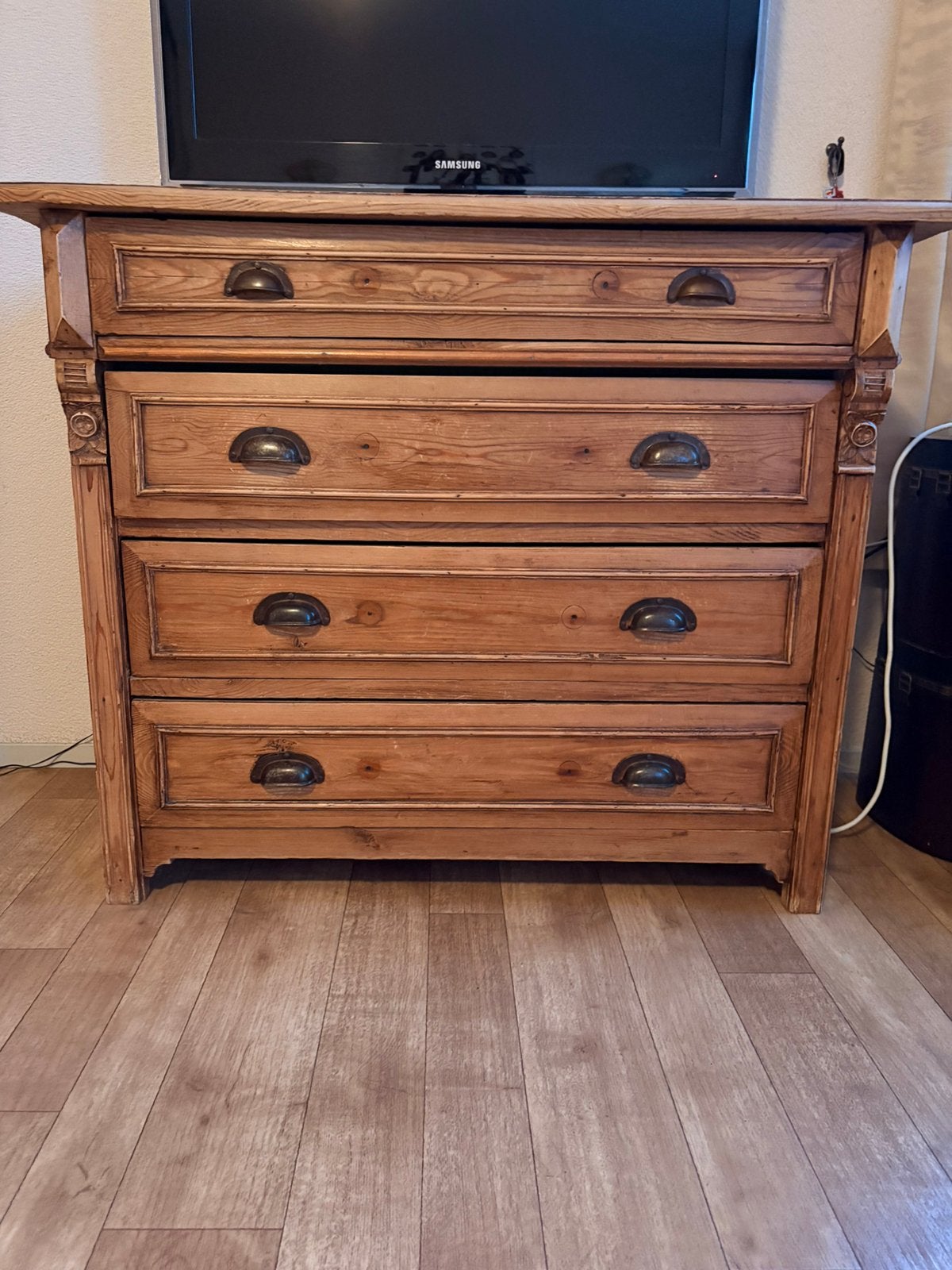 Antieke Grenen Commode - 105x52.5x86 cm, Huis en Inrichting, Ophalen, 100 tot 150 cm, Zo goed als nieuw, 3 of 4 laden