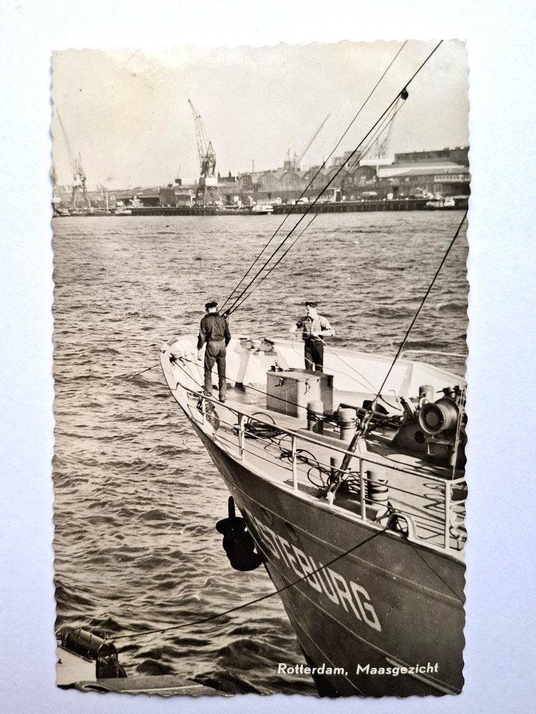 Ansichtkaart Rotterdam Maasgezicht met schip Esteburg, Verzamelen, Verzenden, Zo goed als nieuw, Motorboot, Kaart, Foto of Prent