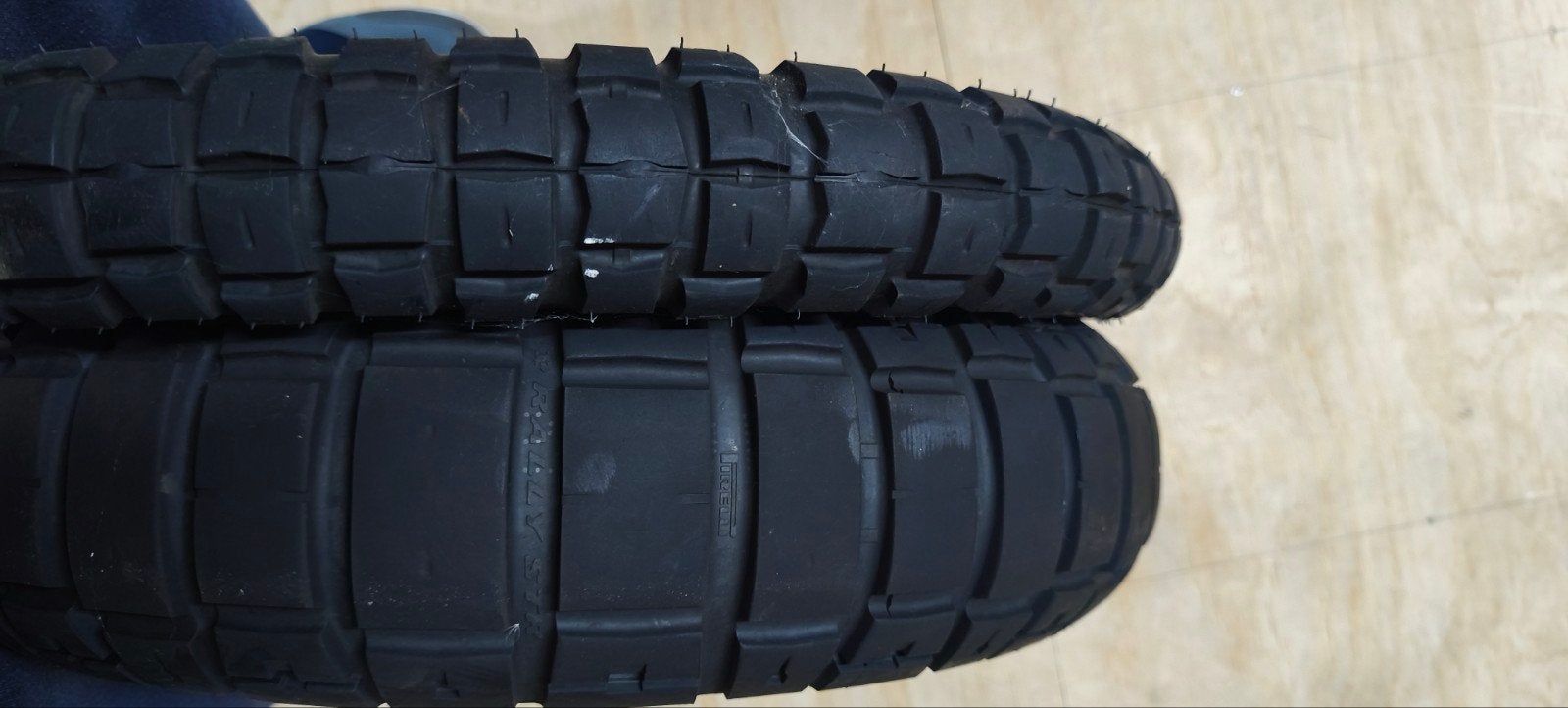 div.  Aprilia Tuareg 660 accessoires en banden, Ophalen of Verzenden, Gebruikt