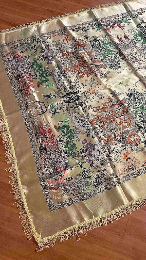 Chinees tafelkleed goud kleur 190/141 cm, Gebruikt, Etten-Leur, DJT@dejuistetoon.eu, Ophalen of Verzenden