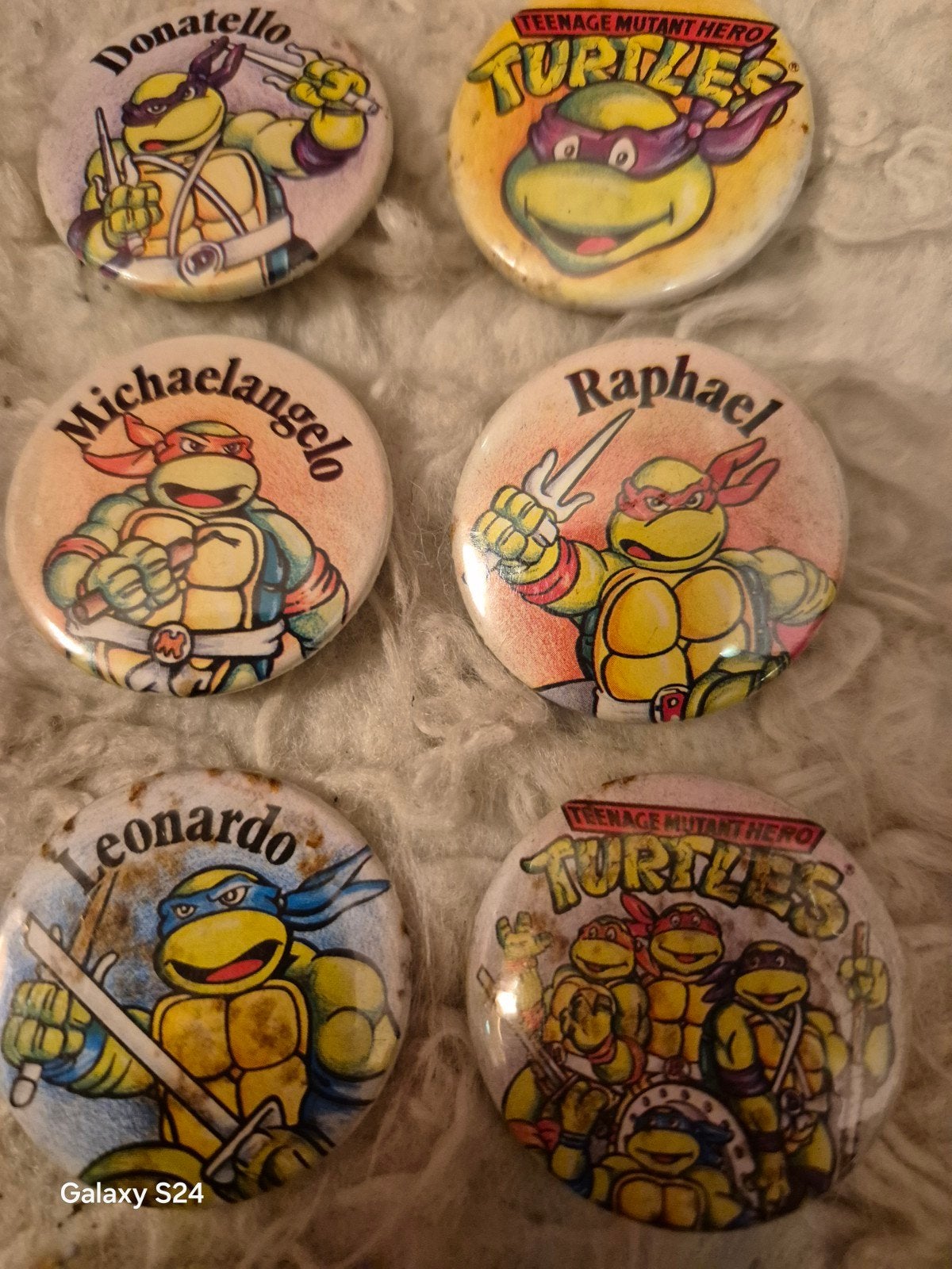 Set van 6 Teenage Mutant Ninja Turtles Buttons/Speldjes, Ophalen of Verzenden, Gebruikt, Figuurtje, Speldje of Pin