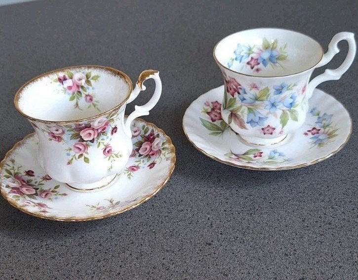 Royal Albert - theekopjes -  Cottage Garden & Bourton, Antiek en Kunst, Ophalen of Verzenden