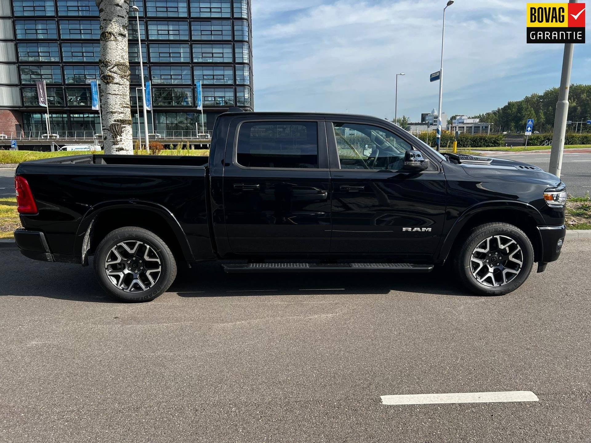 Dodge Ram 1500 2025 Laramie Sport Twin Turbo BPM VRIJ!, Automaat, 2438 kg, Zwart, Zwart