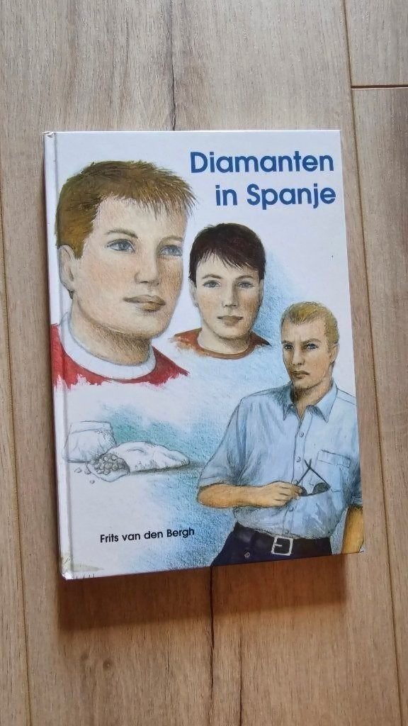 Diamanten in Spanje - Frits van den Bergh, Boeken, Gelezen, Ophalen of Verzenden, Fictie, Frits van den Bergh