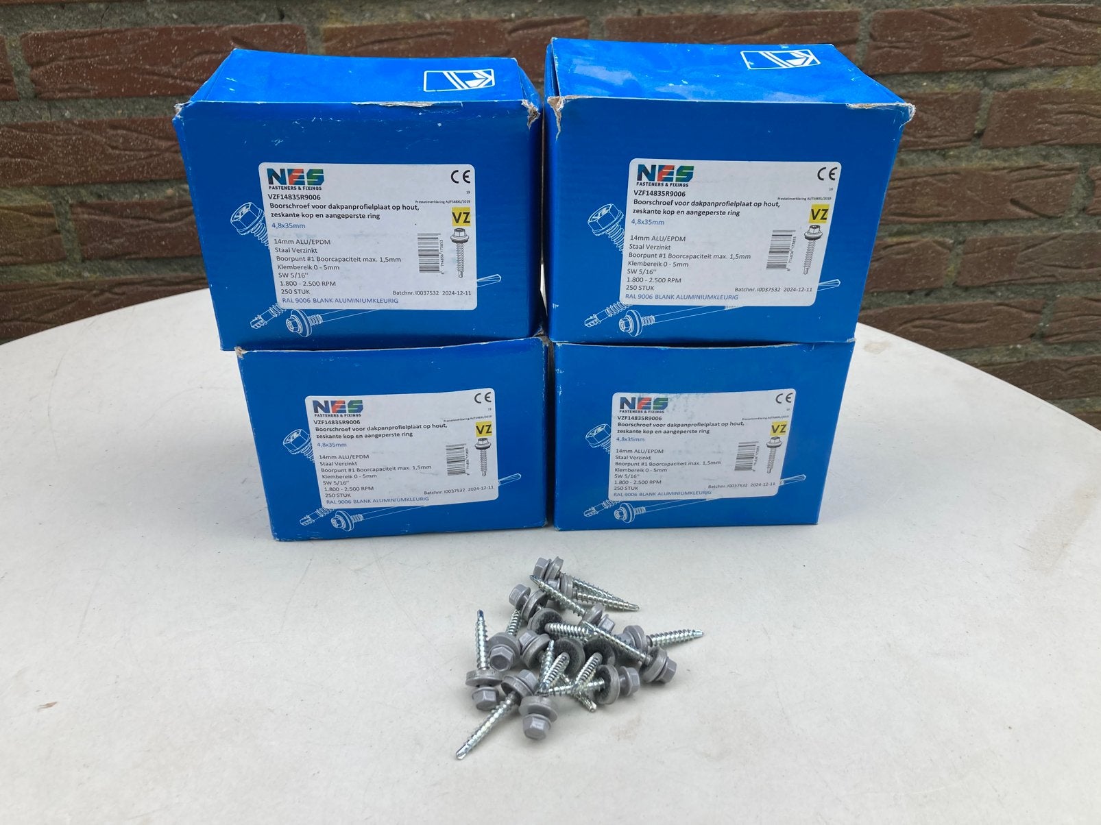 Dak kap/ dakpanprofiel schroeven 4,8x35mm 1000 stuks Nieuw, Ophalen of Verzenden, Nieuw, Minder dan 50 mm, Schroeven