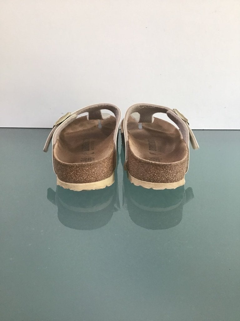 Birkenstock 36 slippers Gizeh goud | Gratis verzenden, Slippers, Overige kleuren, Verzenden, Zo goed als nieuw