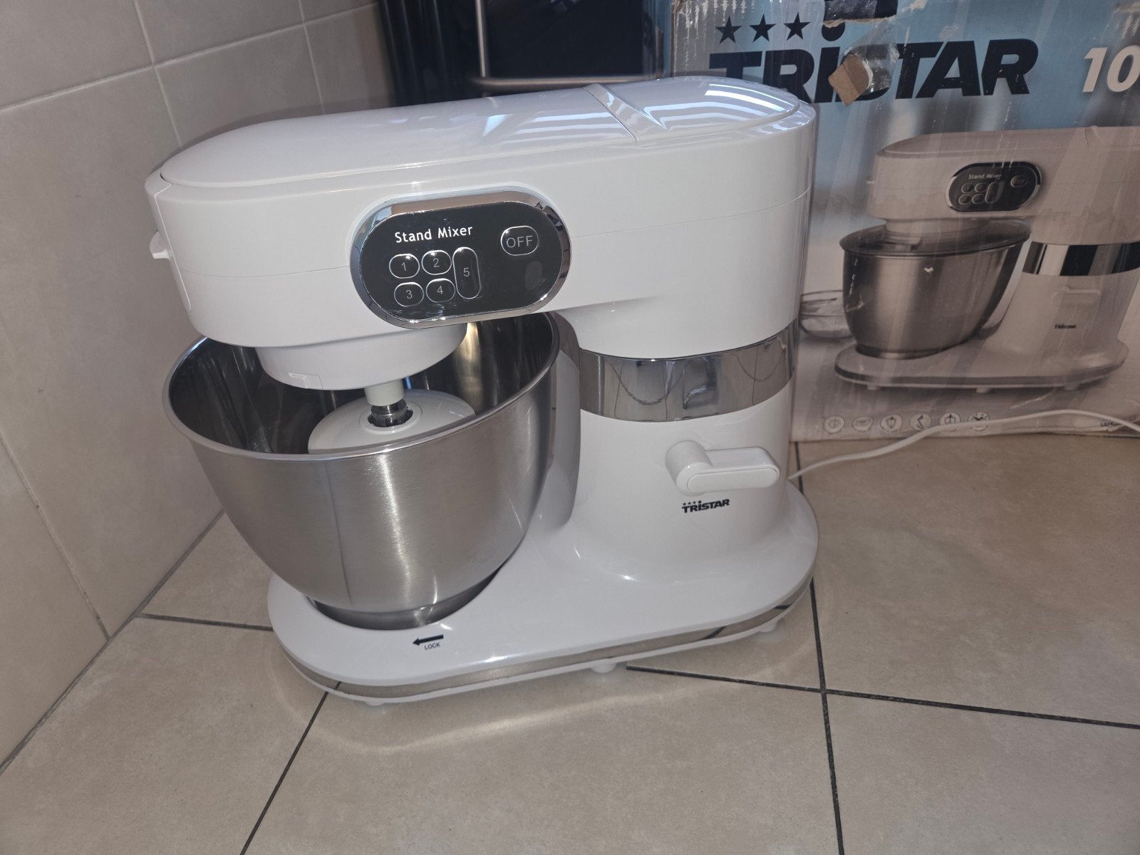 Tristar mixer MX4162 - Deegkneder, 4 liter of meer, Ophalen of Verzenden, Gebruikt, 3 snelheden of meer
