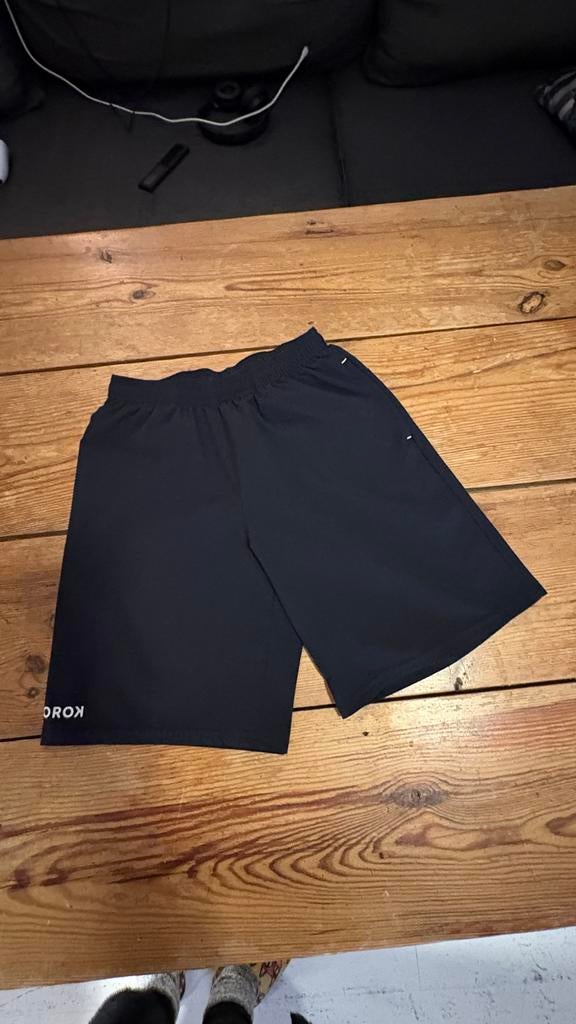 Korok zwart sportbroekje maat 152 zgan, Ophalen of Verzenden, Nieuw, Jongen of Meisje, Sport- of Zwemkleding