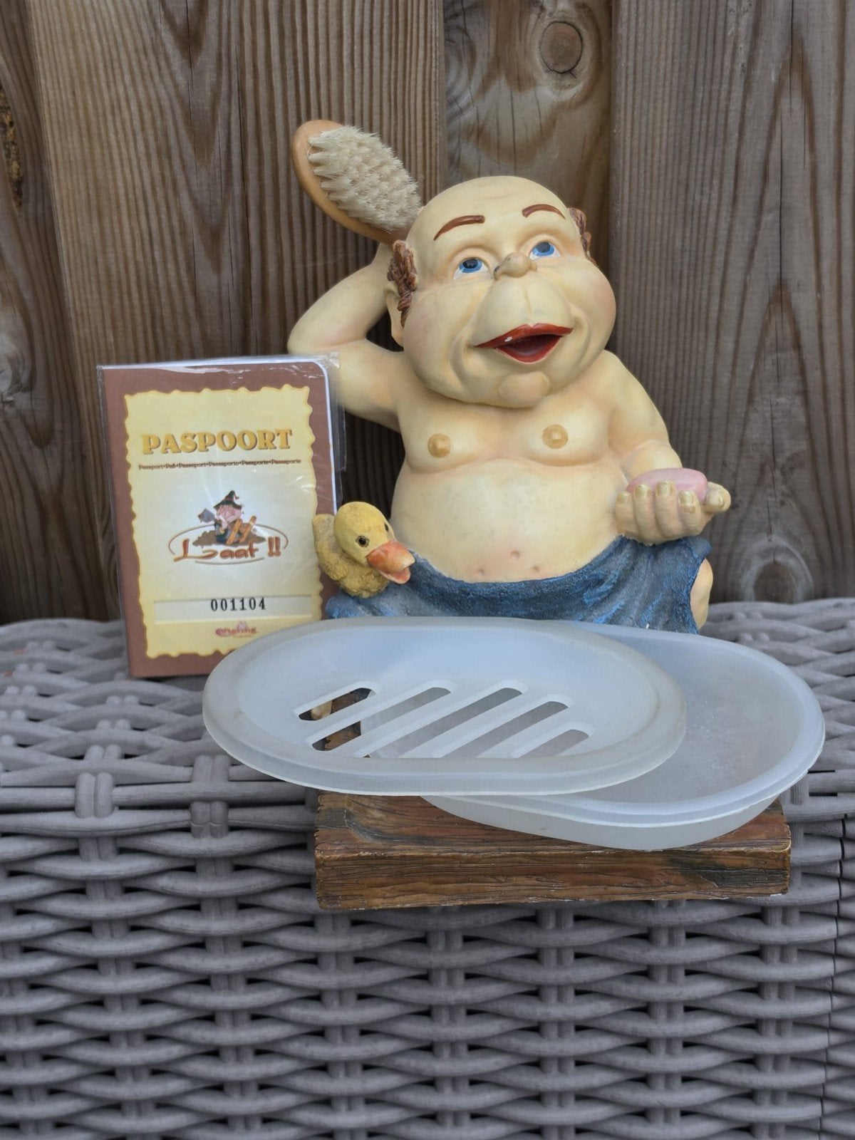Grappig beeldje van laaf met borstel en zeepbakje, Verzamelen, Efteling, Beeldje of Poppetje, Ophalen of Verzenden