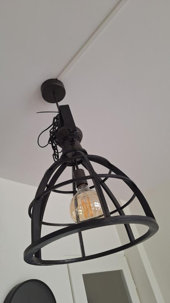 Hanglamp Amy van Woonexpress Waalwijk - Stoer en Stijlvol, Huis en Inrichting, Lampen | Hanglampen, Ophalen, Zo goed als nieuw