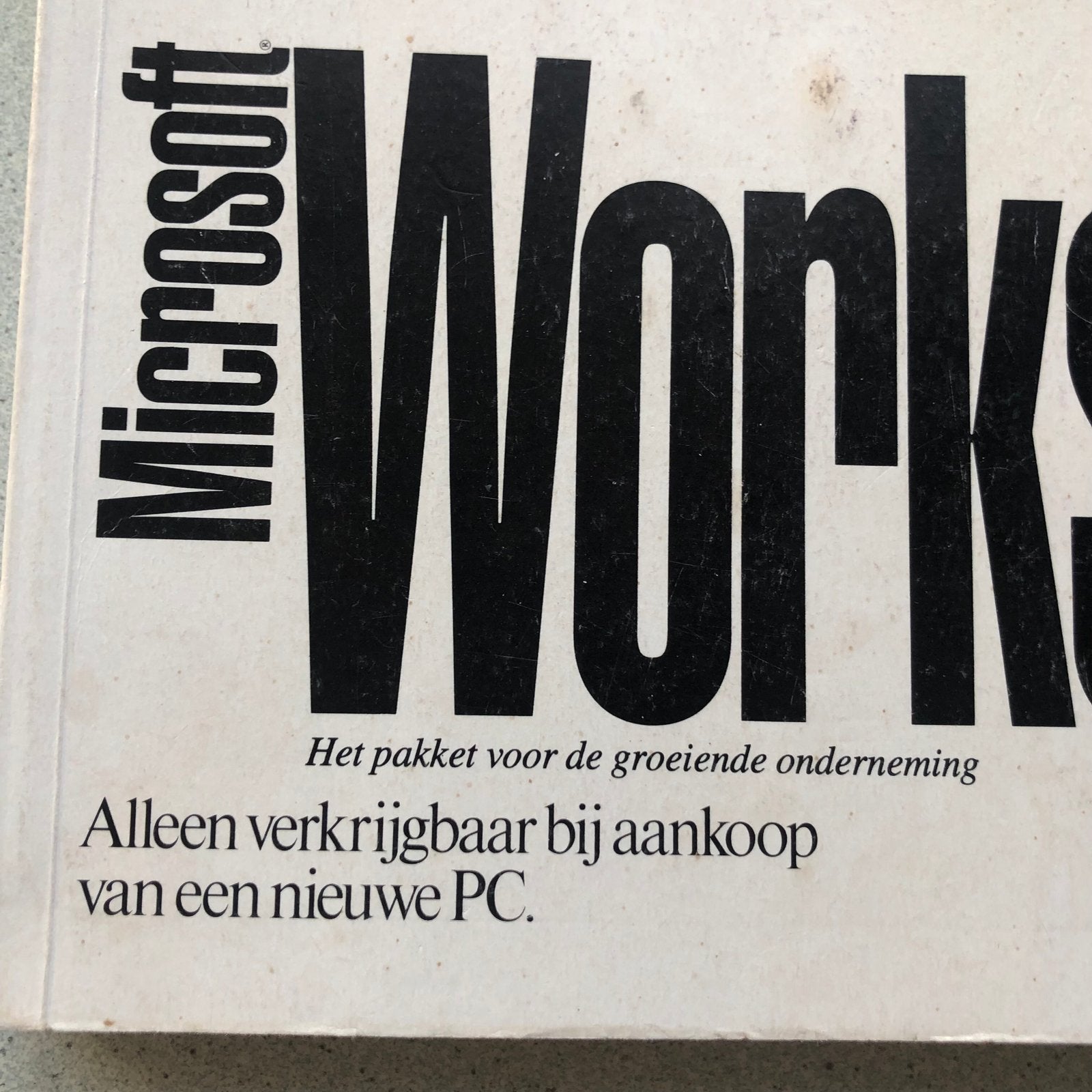Microsoft Works Introductie Handboek - Vintage Software, Ophalen of Verzenden, Gelezen, Software