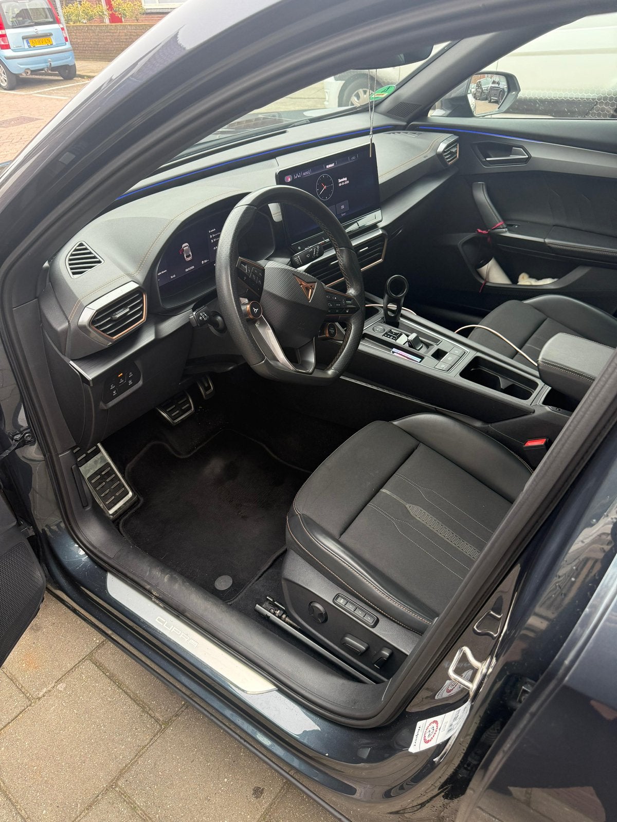 Foto 4 van Cupra Formentor 1.4 E-hybrid 245pk Dsg-6 2021 Grijs /360/mem