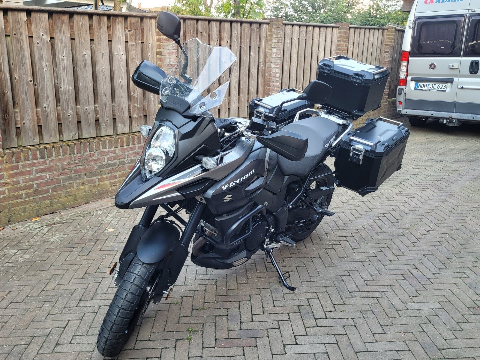 Suzuki V-Strom XTA 1000 met complete kofferset, Motoren, Motoren | Suzuki, 4 cilinders, Motorrijbewijs A, Gebruikt, Particulier
