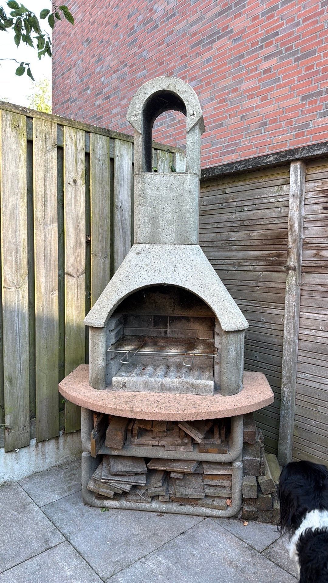 Bushbeck Betonnen bbq, Tuin en Terras, Ophalen, Gebruikt