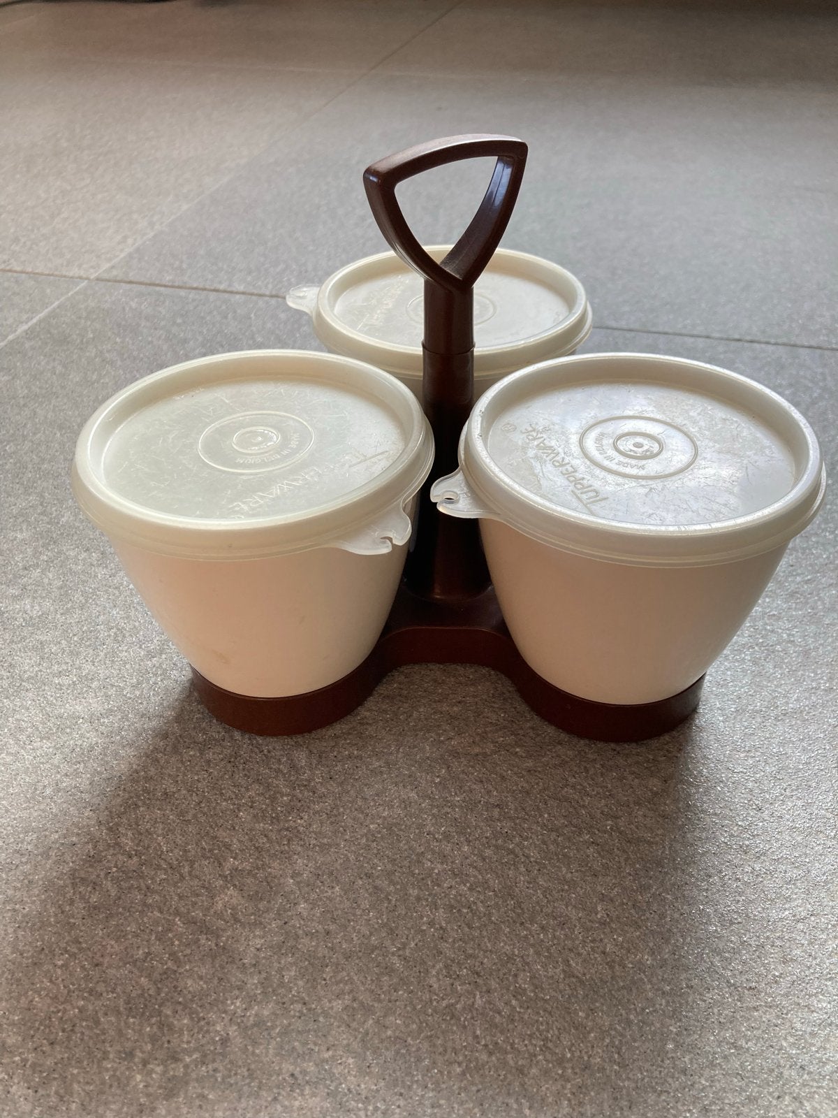 Vintage Tupperware Serveerhouder met 3 Bakjes, Gebruikt, Ophalen of Verzenden, Met deksel, Bak of Kom