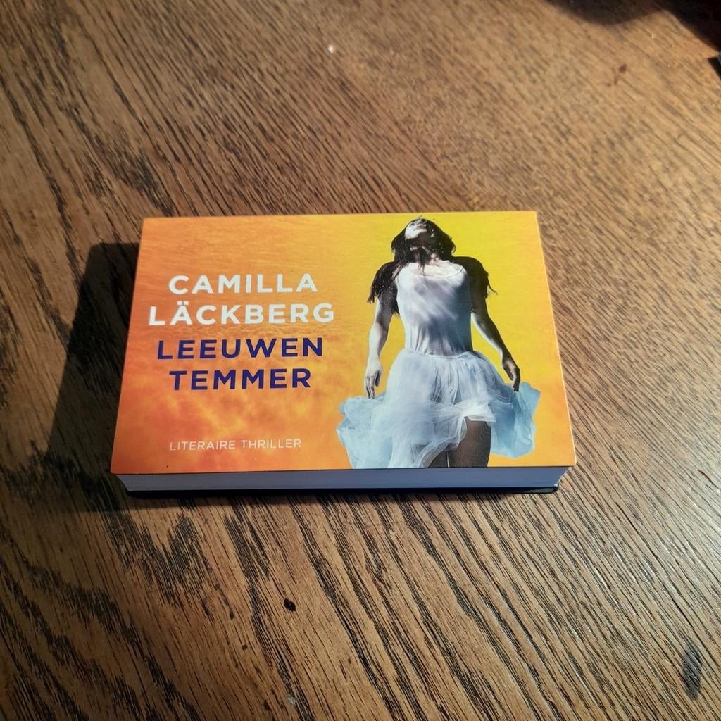 Camilla Lackberg - De leeuwentemmer ( dwarsligger), Ophalen of Verzenden, Nieuw, Camilla Läckberg, Scandinavië
