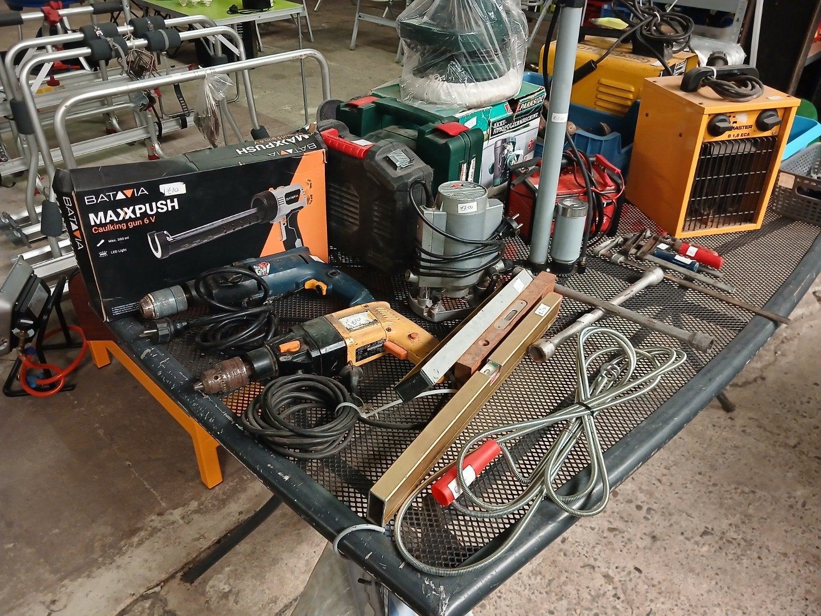 Gereedschap een koop: Boormachines, kachel, en meer!, Ophalen, Gebruikt, Variabele snelheid, Overige typen