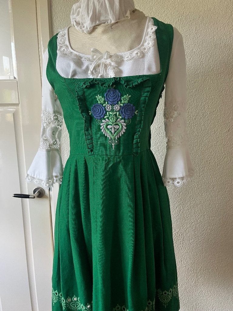 Originele Vintage Heller Dirndl met Blouse mt 36 nr, Ophalen of Verzenden, Overige thema's, Kleding, Maat 36 (S)