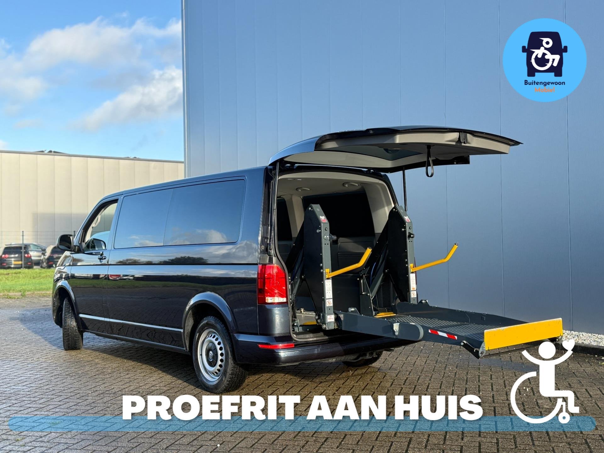 Volkswagen Transporter Caravelle 6.1 Rolstoel VOOR | Rolstoe, Voorwielaandrijving, 12 maanden, Stof, 4 cilinders
