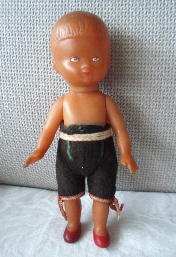 Oud Rubber popje. Jaren '50., Verzamelen, Poppen, Gebruikt, Pop, Ophalen of Verzenden