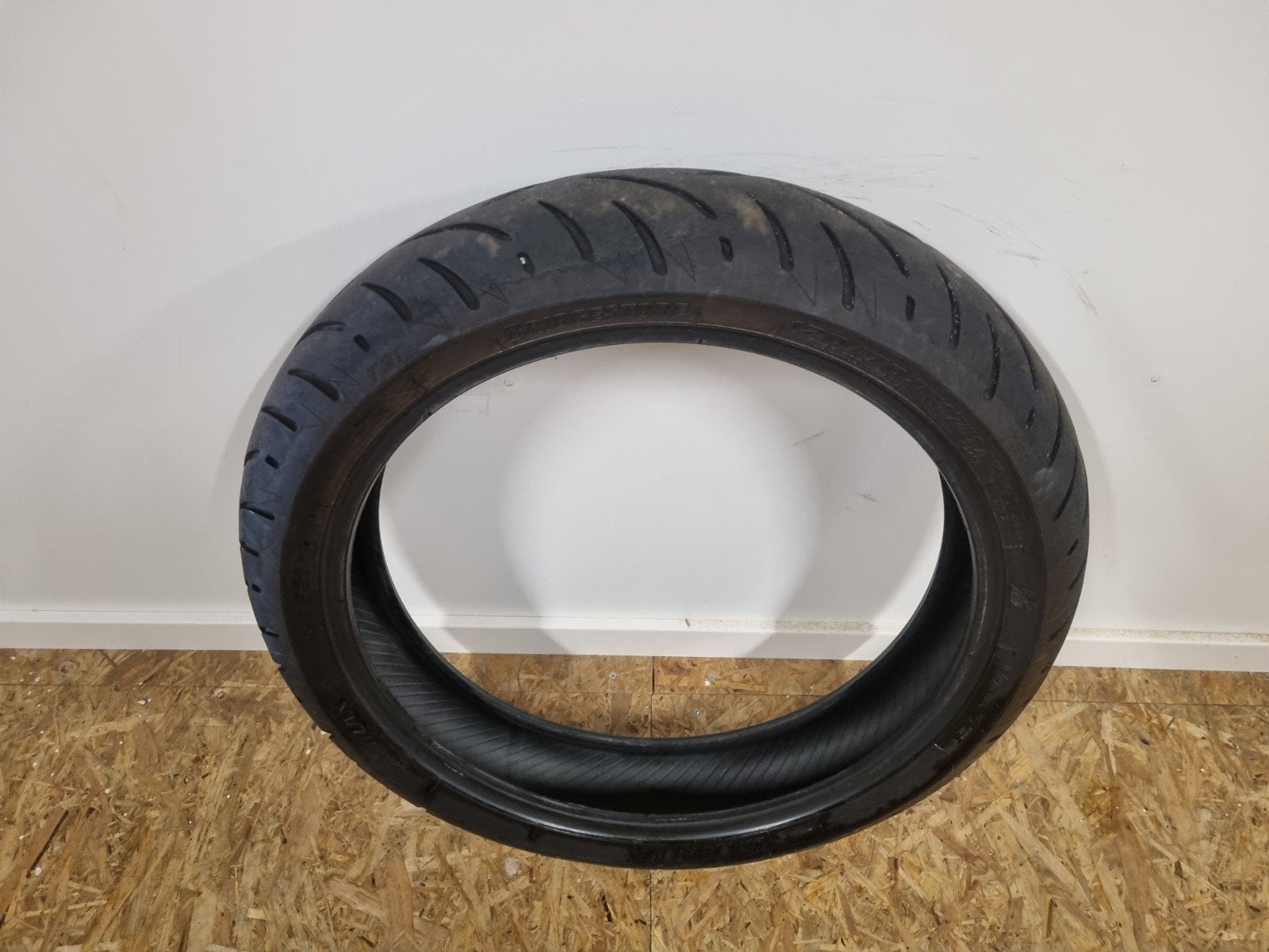 Bridgestone Battlax T31 120-70-17 DOT 0625, Ophalen of Verzenden