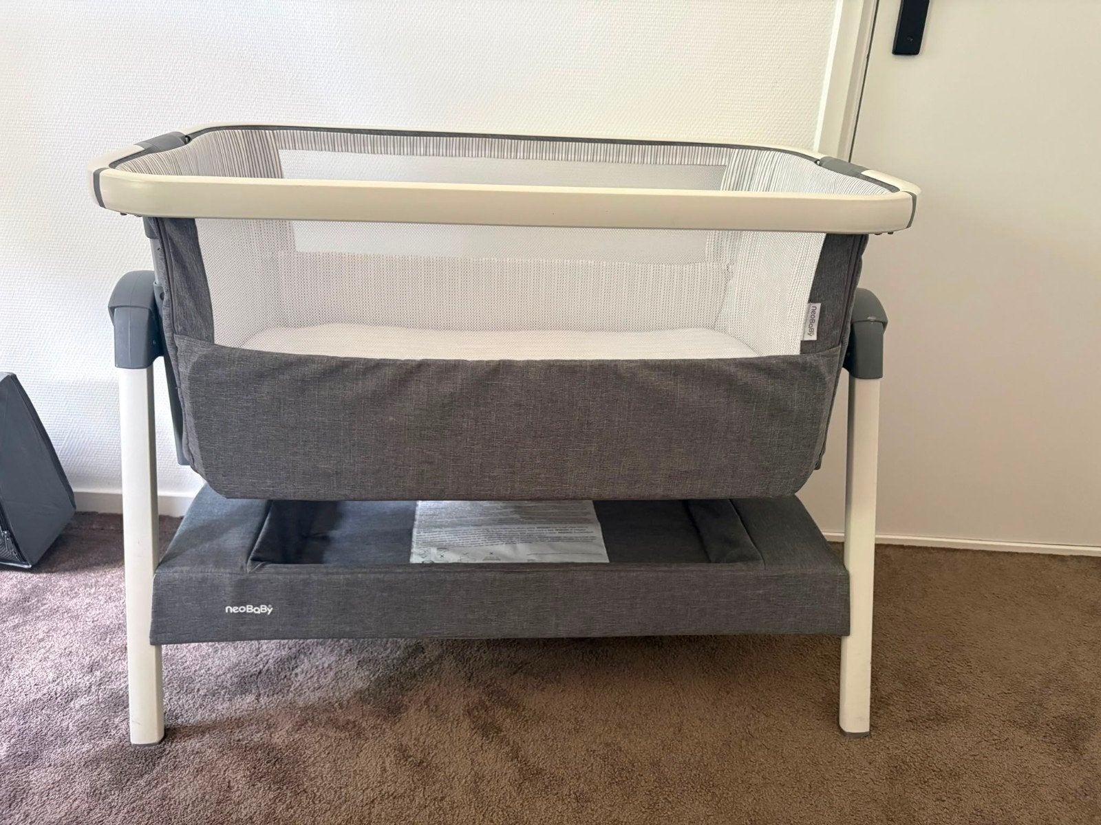 Neobaby Co-sleeper/Wieg - Grijs/Wit, Ophalen