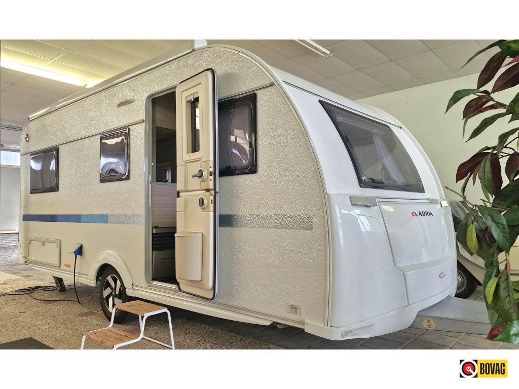 Adria Altea 502 UL, Caravans en Kamperen, Rondzit, Bedrijf, Adria, Schokbreker