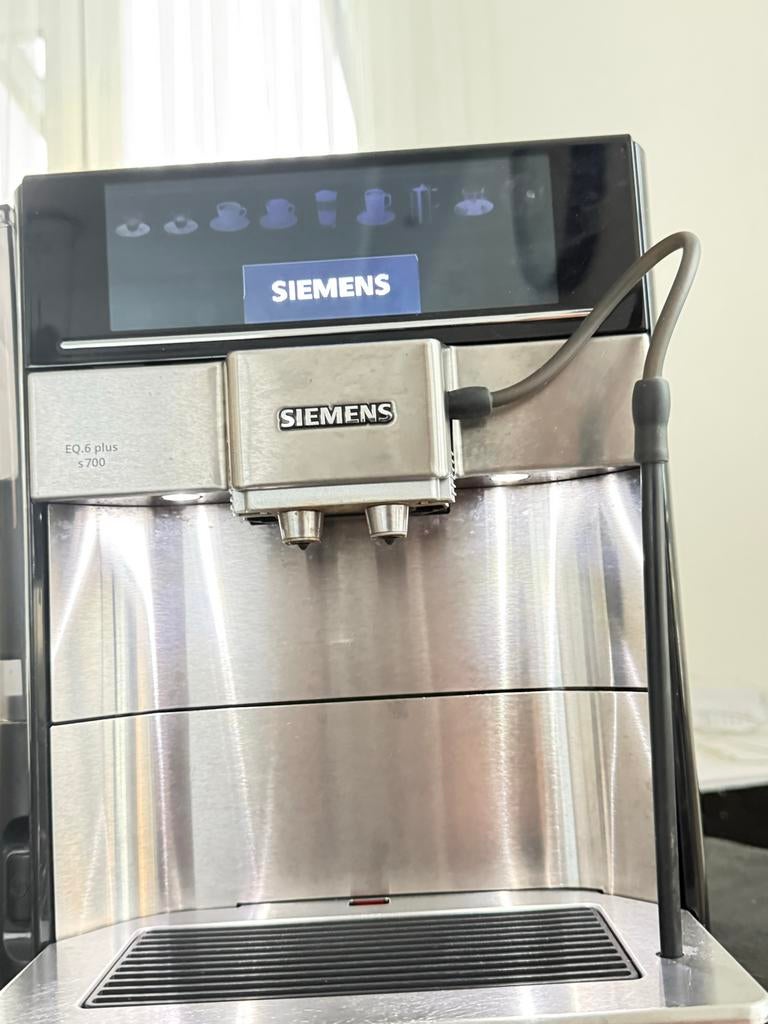 Siemens EQ.6 plus s700 Koffieautomaat - Volautomatisch, Witgoed en Apparatuur, Koffiezetapparaten, Afneembaar waterreservoir, Gebruikt