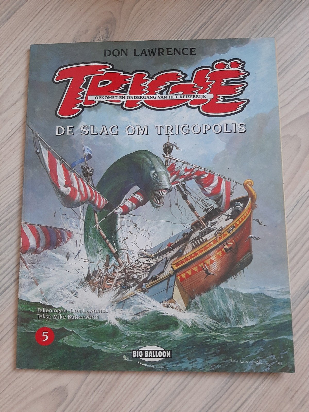 Trigie - De Slag om Trigopolis - Don Lawrence, Eén stripboek, Ophalen of Verzenden, Gelezen, Don Lawrence