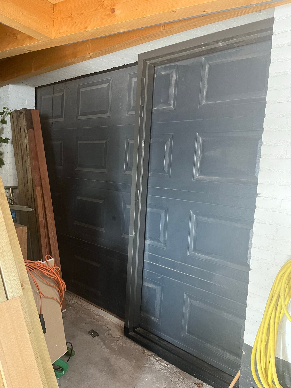 Elektrische Garagedeur met Afstandsbediening - Goede Staat, Doe-het-zelf en Verbouw, Ophalen, Garagedeur, Zo goed als nieuw, Metaal