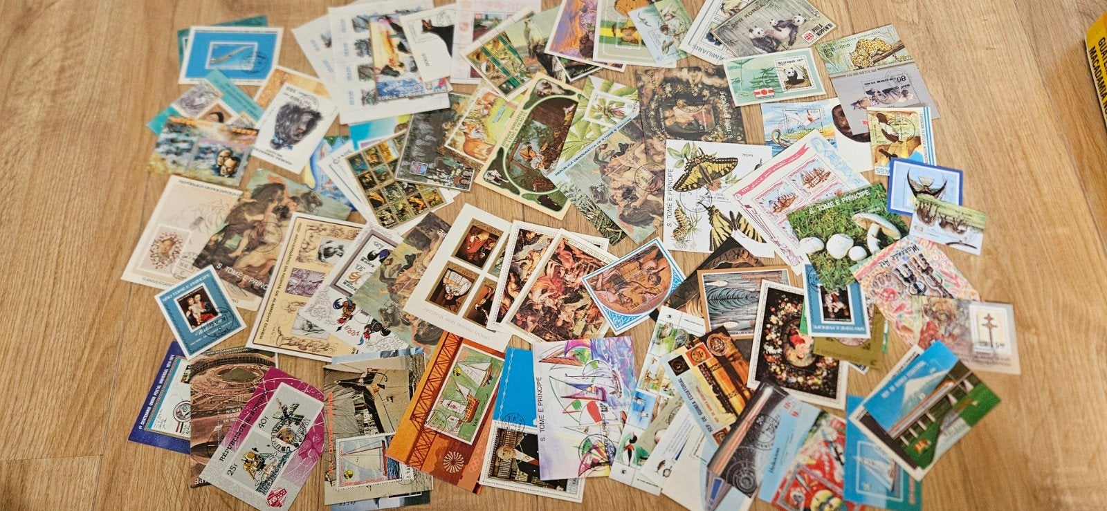 postzegels velletjes en blokjes motief divers, Postzegels en Munten, Verzenden, Overige thema's
