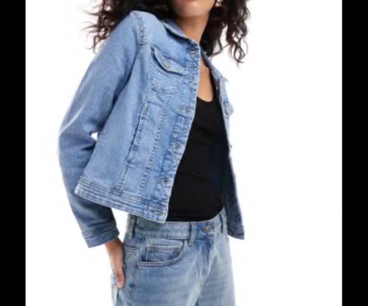 Bershka spijkerjasje maat S, Ophalen of Verzenden, Zo goed als nieuw, Maat 36 (S), Blauw