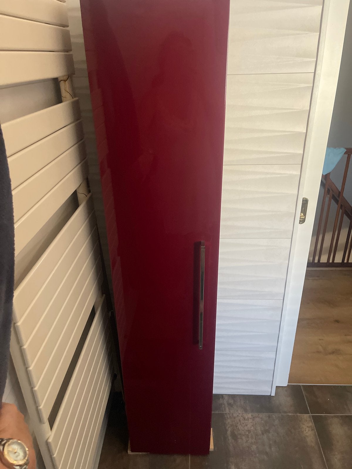 Hoogglans smalle badkamerkast hangend of staand, (Half)hoge kast, Minder dan 50 cm, Ophalen of Verzenden, Zo goed als nieuw