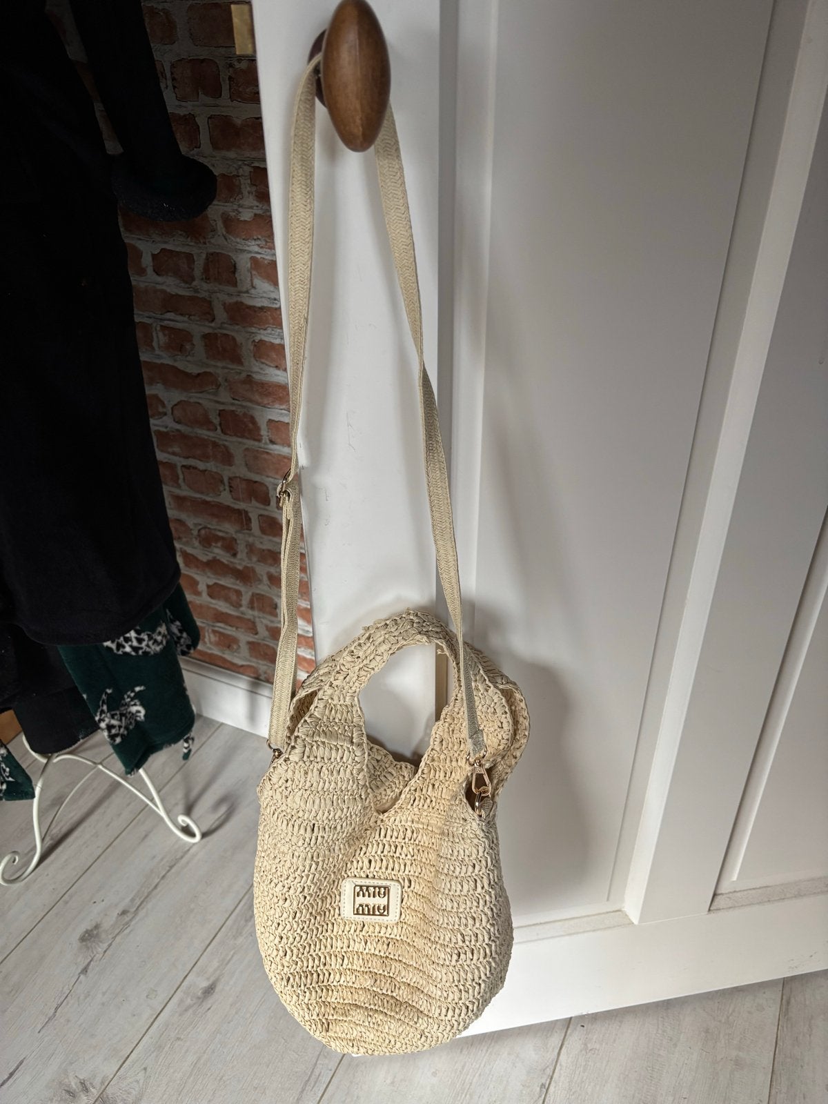 Stijlvol gehaakt tasje - Miu Miu lookalike, Sieraden, Tassen en Uiterlijk, Ophalen of Verzenden, Zo goed als nieuw, Beige, Schoudertasje
