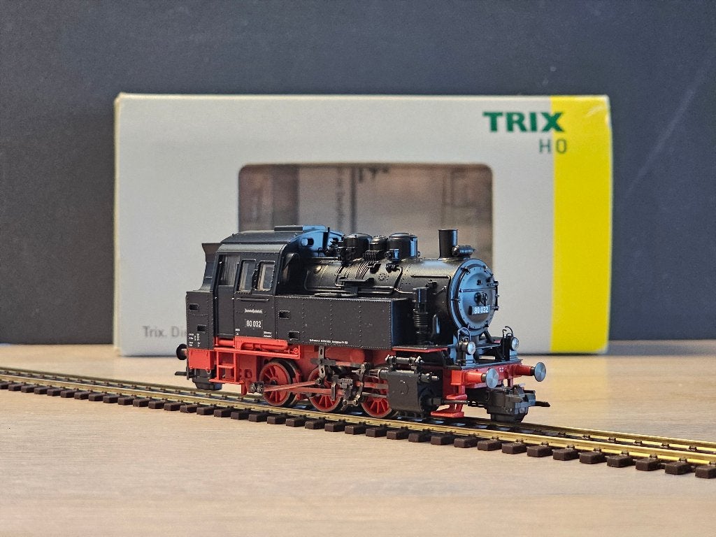 Trix DB Baureihe 80 (22243, H0, DCC met ESU sound, in ovp), Ophalen of Verzenden, Gelijkstroom, Locomotief, Trix