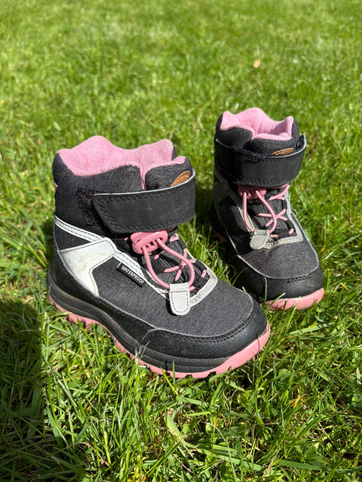 H&M waterdichte schoenen, roze, grijs, Kinderen en Baby's, Babykleding | Schoentjes en Sokjes, Jongetje of Meisje, Ophalen of Verzenden