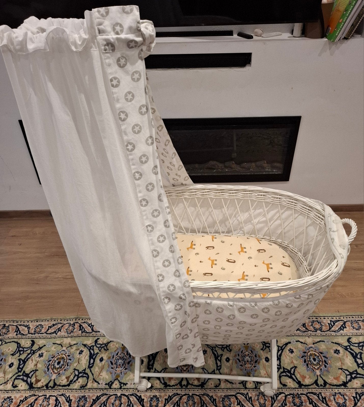 Van Asten Rieten Babywieg (Wit) incl. Extra BestCare Matras, Ophalen, Gebruikt, Wieg