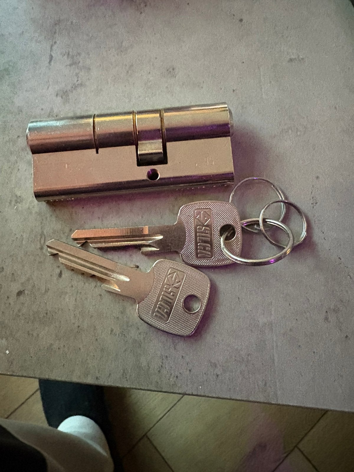Slot lips, Doe-het-zelf en Verbouw, Hang- en Sluitwerk, Gebruikt, Slot, Ophalen of Verzenden