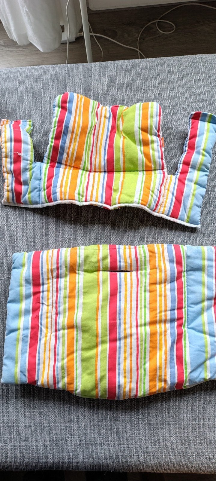 Stokke Tripp Trapp Kussen Set - Regenboog Strepen, Ophalen, Zo goed als nieuw, Meegroeistoel