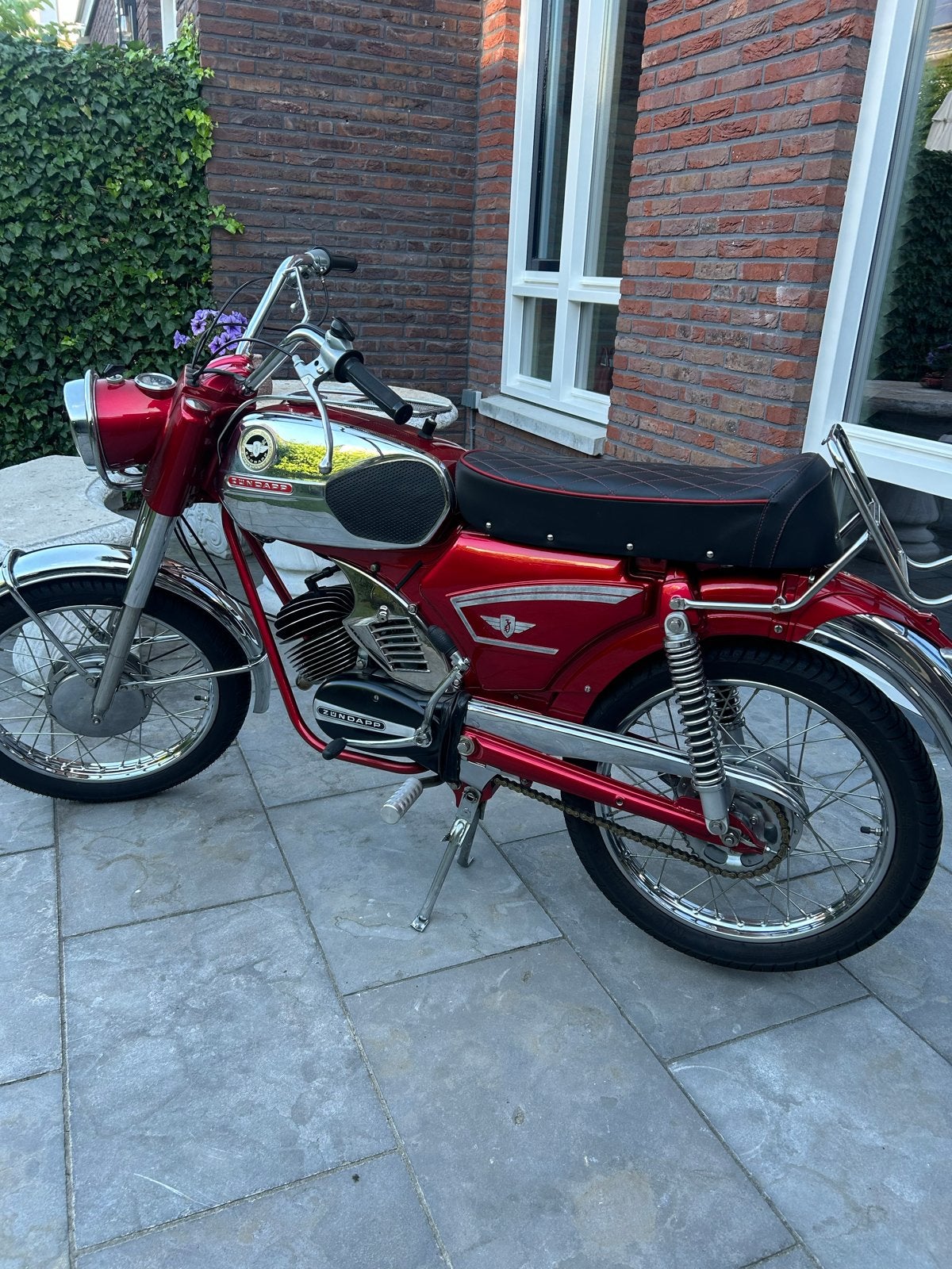 Zundapp 517-35 5-bak - Compleet gerestaureerd, motor kenteke, Fietsen en Brommers, Brommers | Zundapp, Ophalen, Zo goed als nieuw