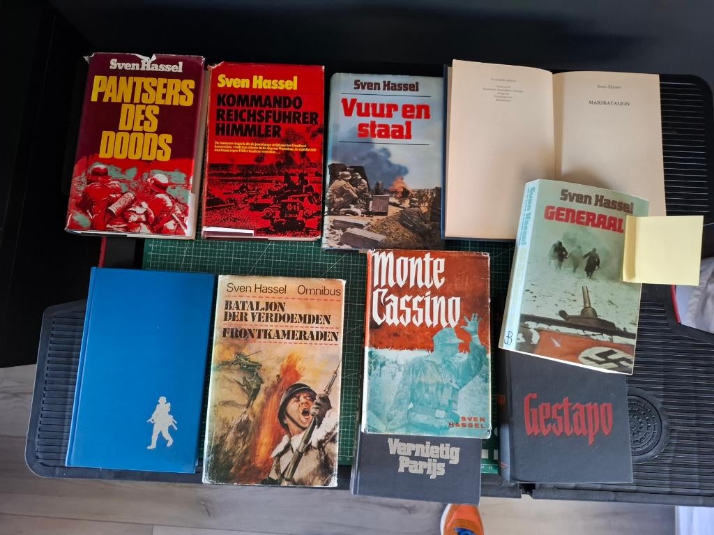 Sven Hassel boekenreeks, Boeken, Oorlog en Militair, Sven Hassel, Landmacht, Ophalen, Tweede Wereldoorlog