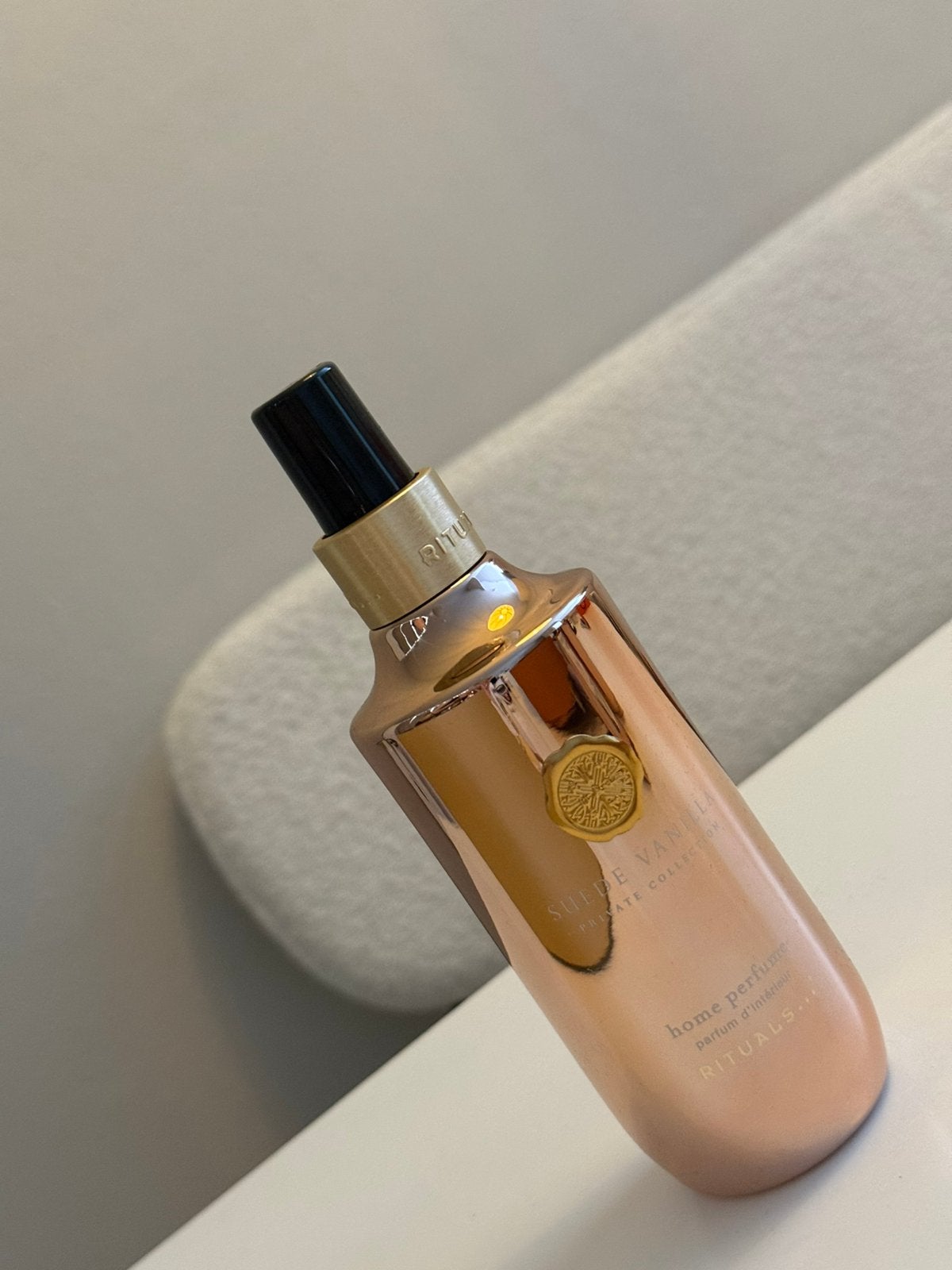 Rituals suede vanilla interieur parfum home spray NIEUW, Ophalen of Verzenden, Nieuw, Gevuld